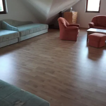 וילה Kutny -chateau Schaal *