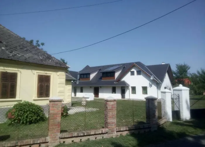 Kutny -chateau Schaal